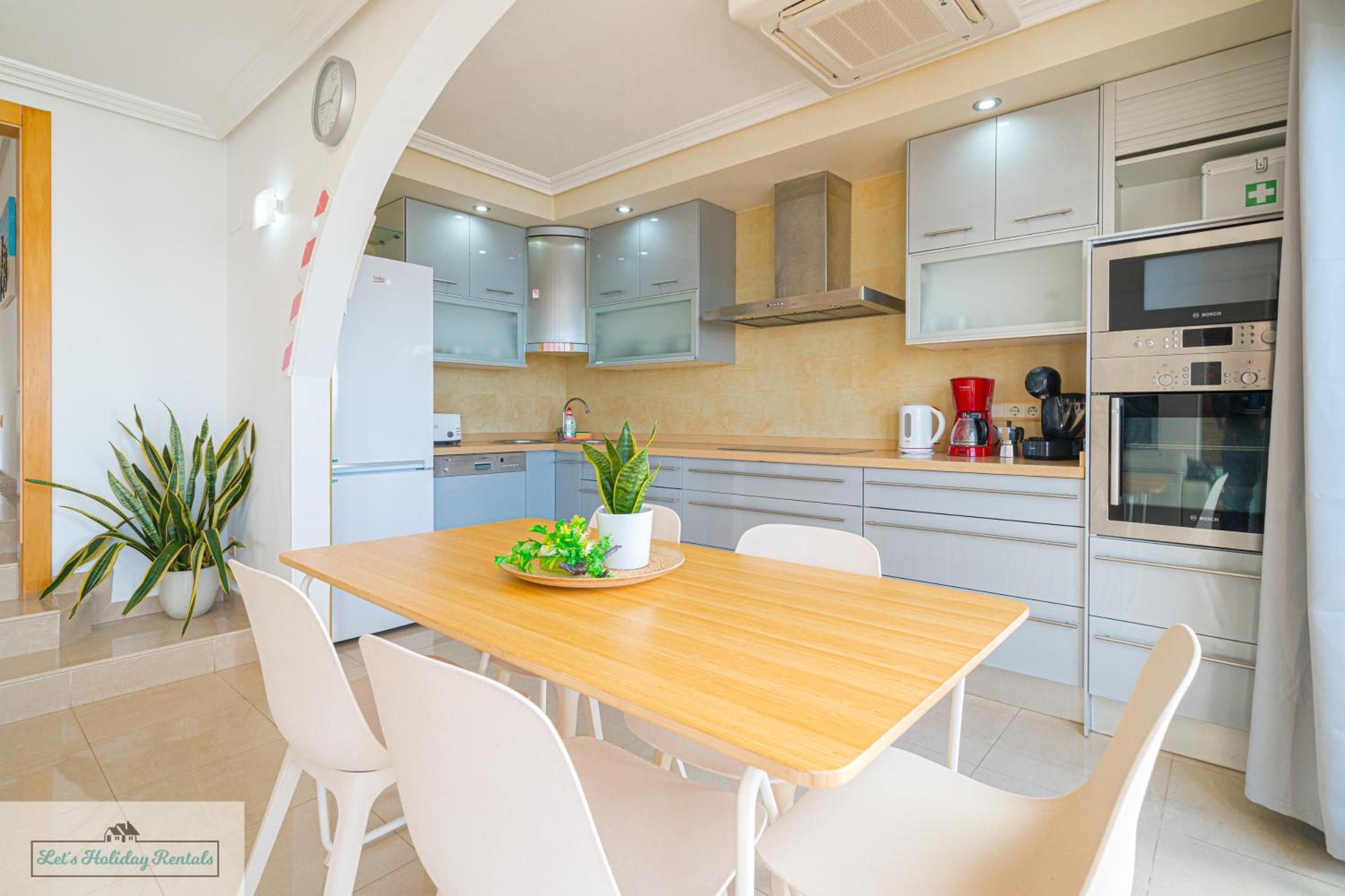 Piso Primera Linea Jakarta 3 Sea View เอลกัมเปโญ ภายนอก รูปภาพ