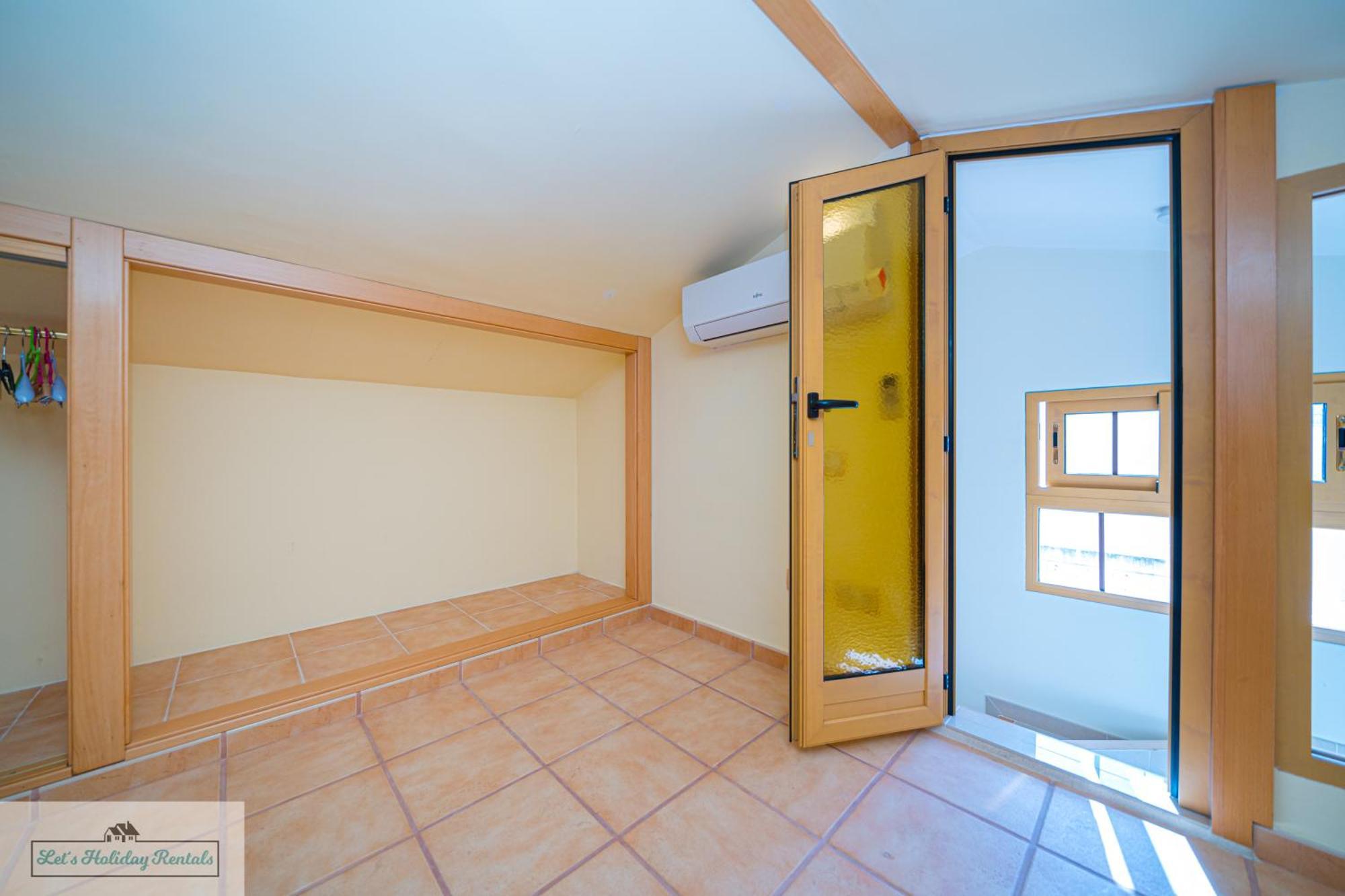 Piso Primera Linea Jakarta 3 Sea View เอลกัมเปโญ ภายนอก รูปภาพ